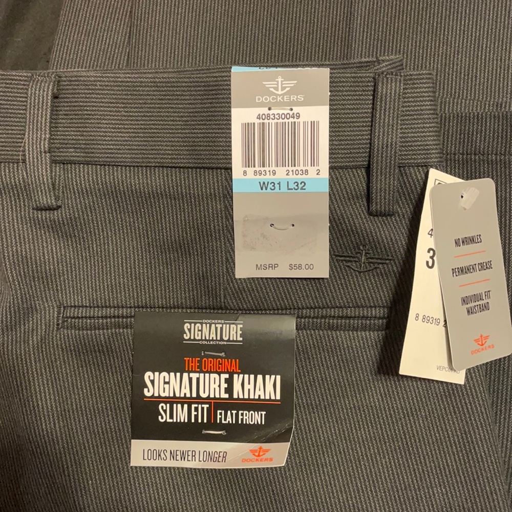 Men’s Dockers Signature collection slim fit khakis